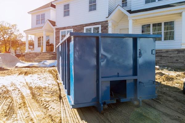 employees at Dumpster Rental of Land O Lakes